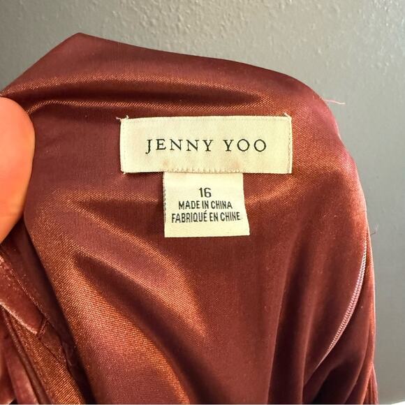 Jenny Yoo Jordan Velvet Off-Shoulder Dress in English Rose Size 16 - Picture 6 of 6